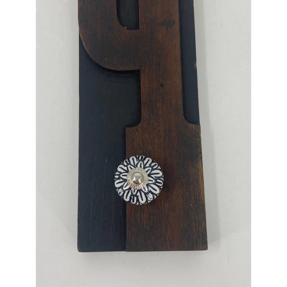 NY Times Antique Print Block Letter "P" Wood Type Repurposed Knob Hanger RARE - Picture 4 of 5